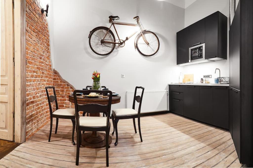 Househost Apartment: Jozefa Dietla 73/7 Krakow Exterior photo